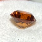 Zirkon med flott rødlig farge. diameter ø 5,5 og vekt 0,9 ct thumbnail