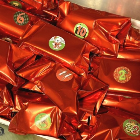 Adventskalender med 24 utenlandske krystaller