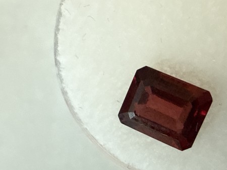 Zirkon rektangel fasetert 5,8 x 7 mm 1,85 ct 